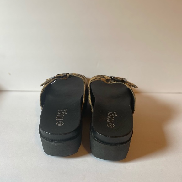 Rouge Leopard Platform Slides - Picture 6 of 6